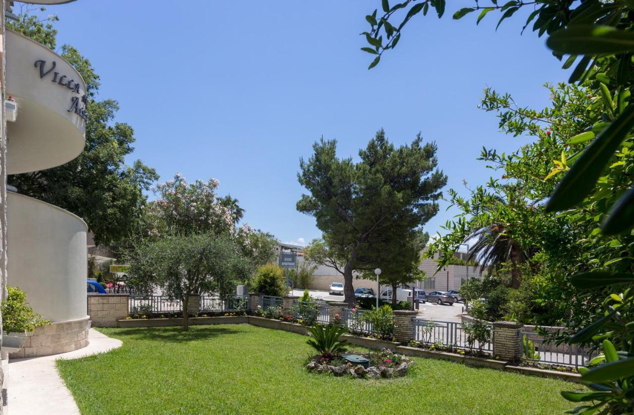 Villa Alesa Tučepi エクステリア 写真