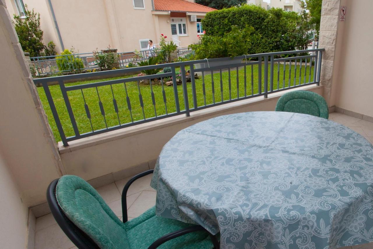 Villa Alesa Tučepi エクステリア 写真