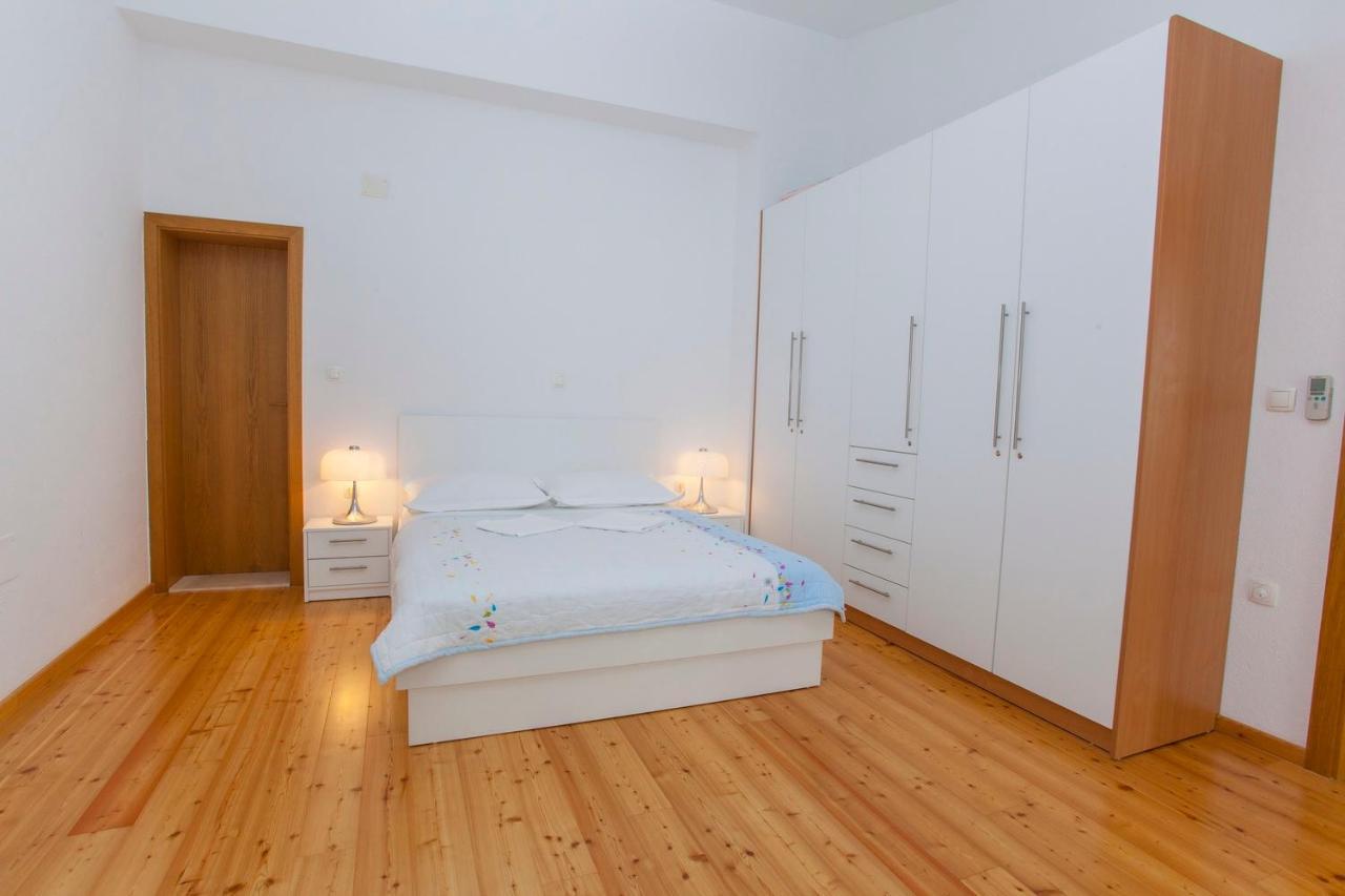 Villa Alesa Tučepi エクステリア 写真
