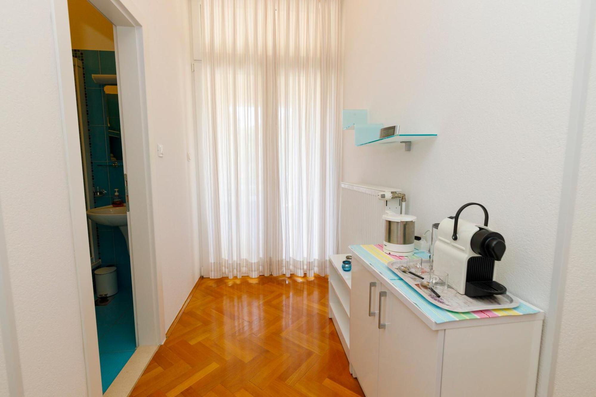Villa Alesa Tučepi エクステリア 写真